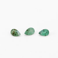 3x2mm B Dark Brazilian Emerald Pears