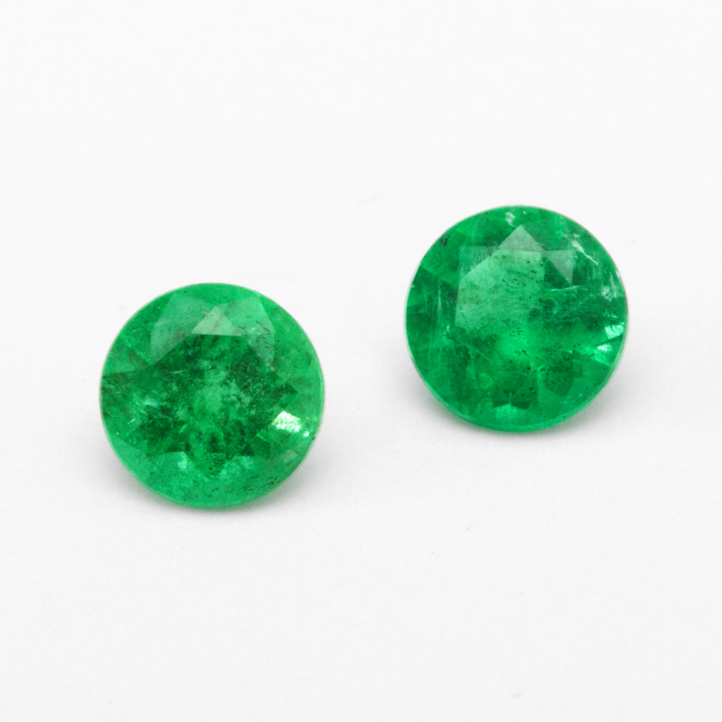 4 to 5.5mm AAA Dark Brazilian Emerald Rounds