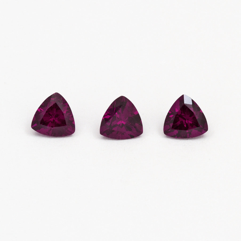4 to 8mm Grape Garnet® Trillions