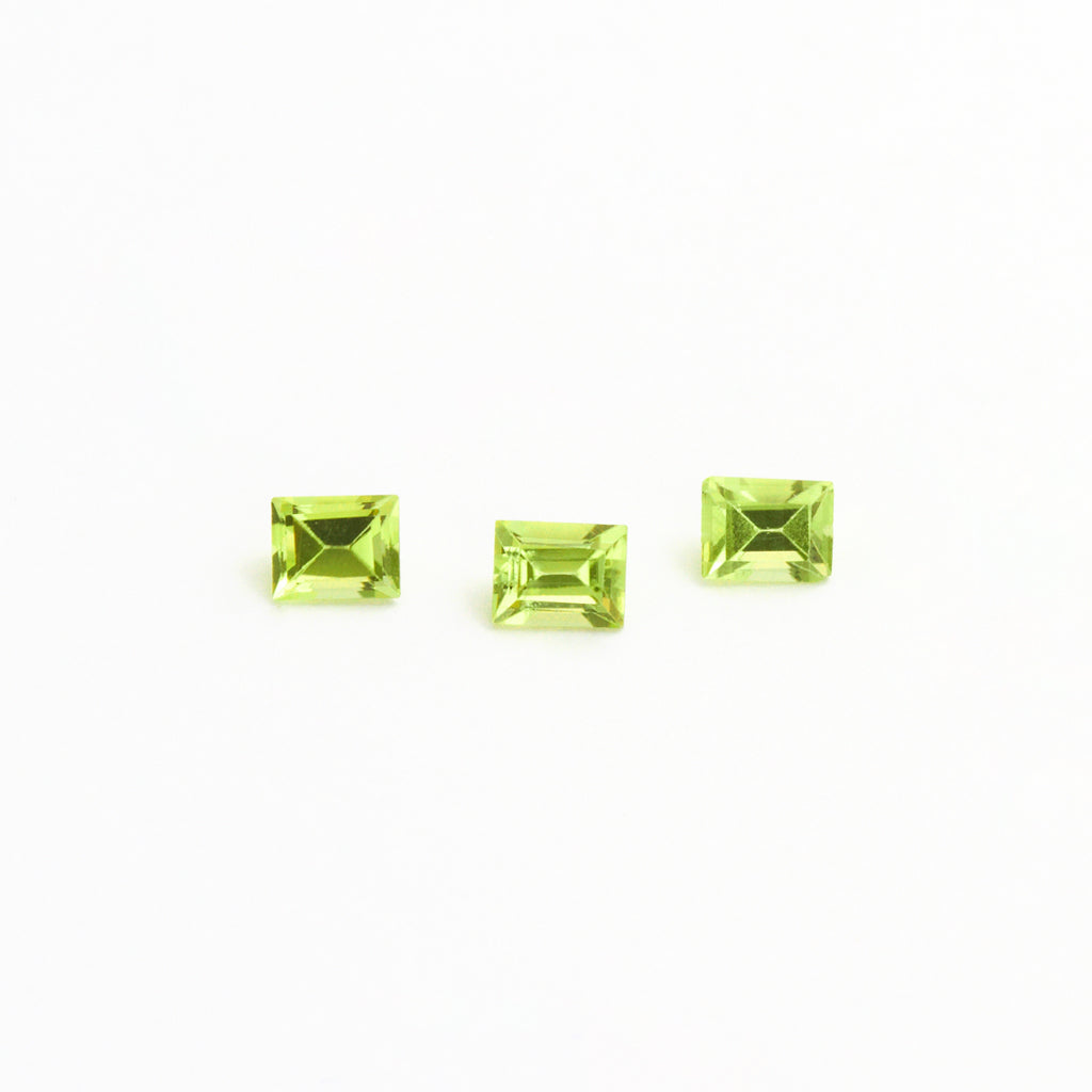 4x2 to 5x2.5mm Mesa Verde® Peridot Baguettes
