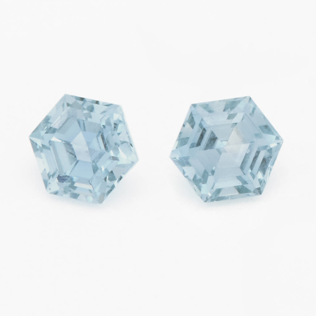 4 to 5mm Light Denim Montana Sapphire Hexagons