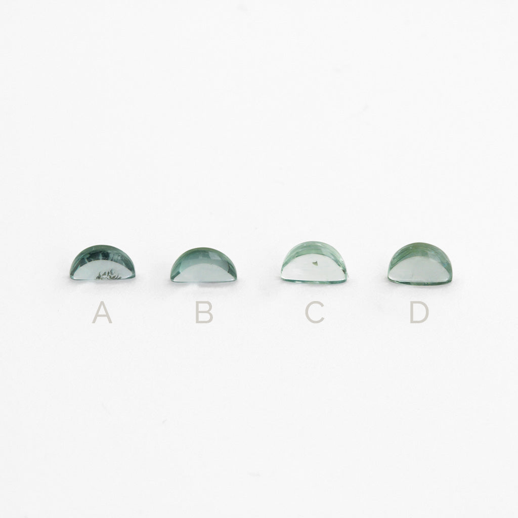 < 1ct One-of-a-Kind Montana Sapphire Arch Cabs