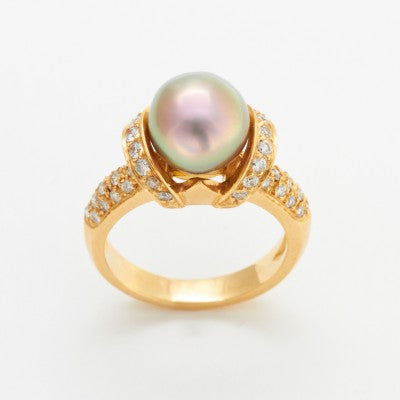 10mm Round Cortez Pearl & Diamond Hug Ring in 18kt Yellow Gold