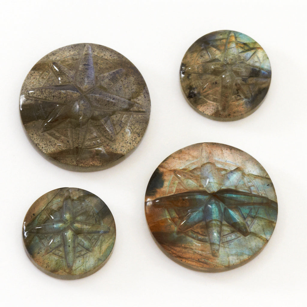 10 to 14mm Labradorite Round Compass Carvings
