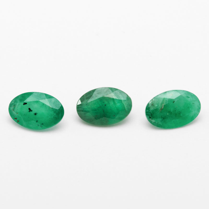 6x4mm A Dark Brazilian Emerald Ovals