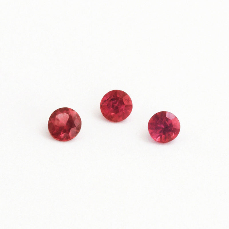 1.3 to 3mm A Pomme Ruby™ Rounds