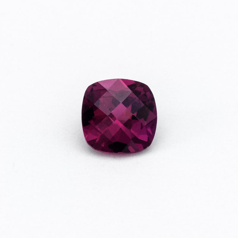 5 to 6mm Grape Garnet® Checkerboard Cushions