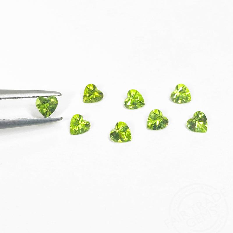 4-6mm Mesa Verde® Peridot Hearts