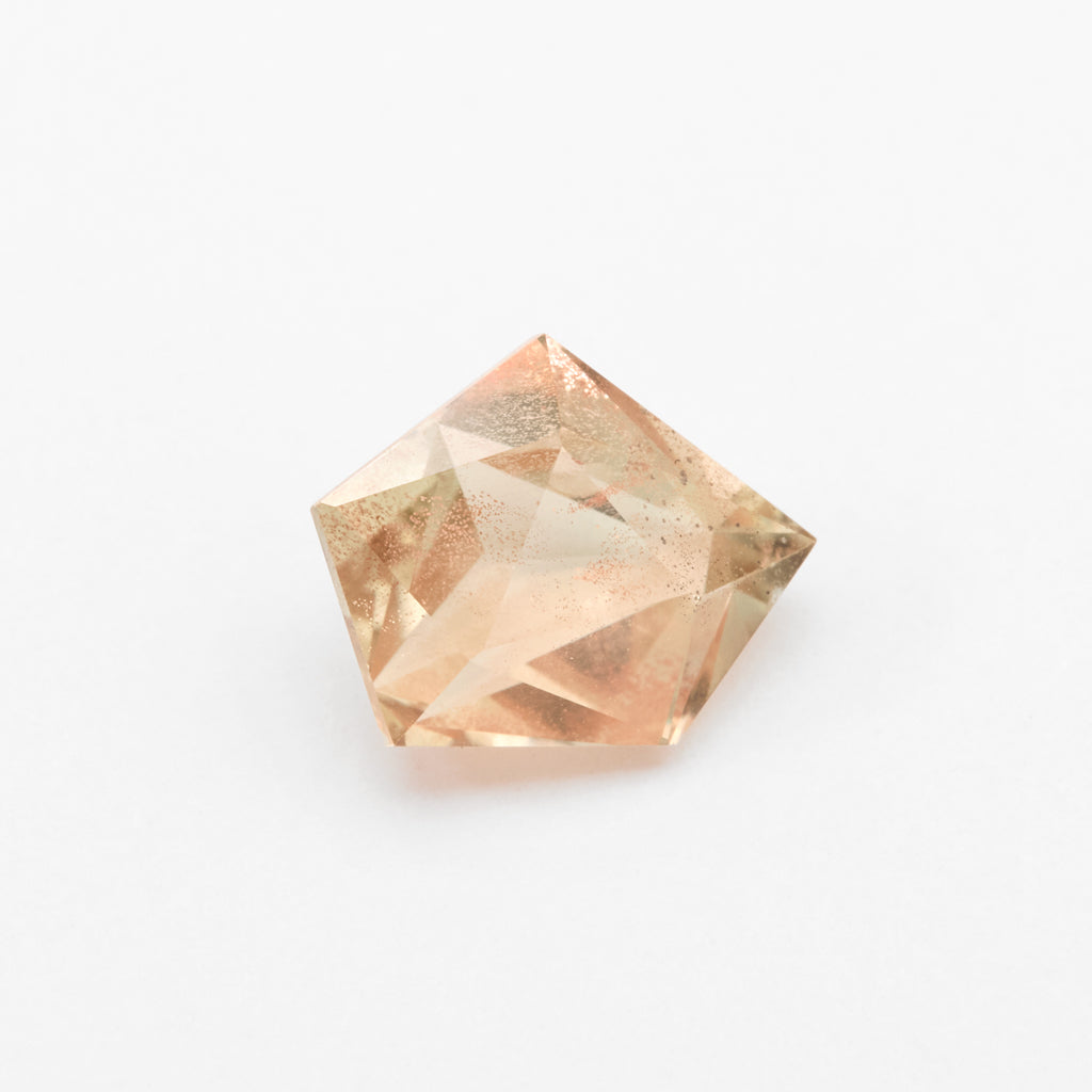 1.93ct Champagne Oregon Sunstone GeoCut™