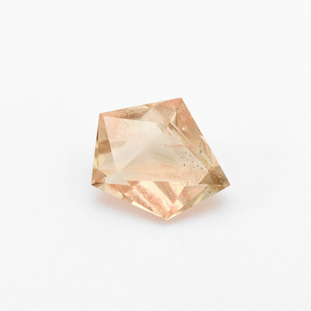 1.93ct Champagne Oregon Sunstone GeoCut™