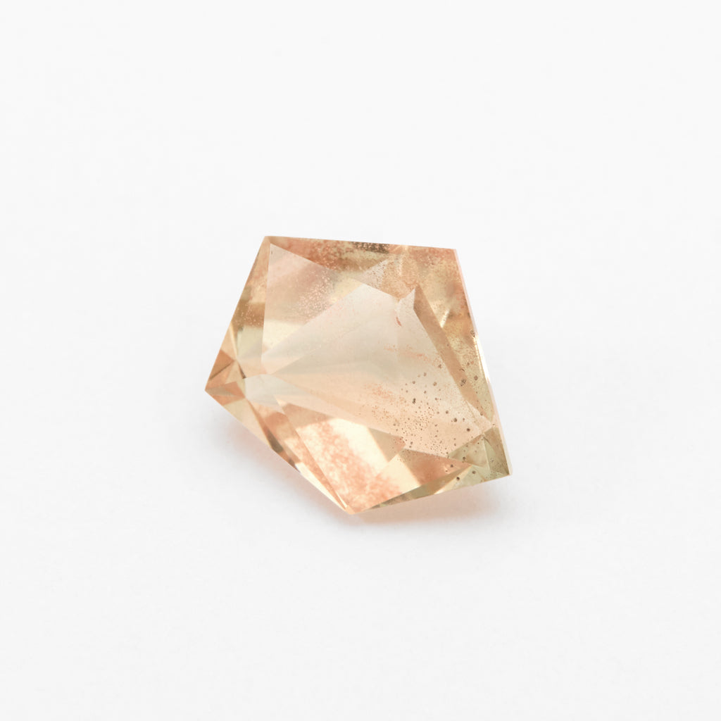 1.93ct Champagne Oregon Sunstone GeoCut™