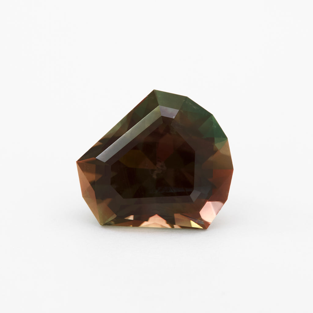 3.05ct Bi-Color Oregon Sunstone Modified Shield