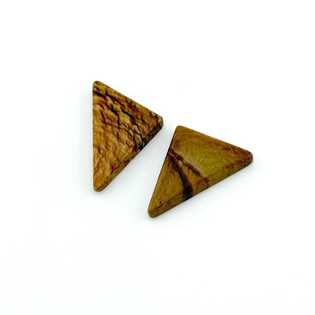 17x14mm Oregon Golden Desert Jasper Triangle Cabs