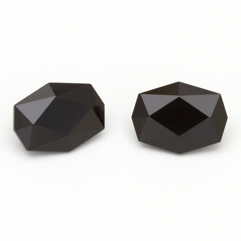 8x5mm Black Spinel Woz™ Cuts