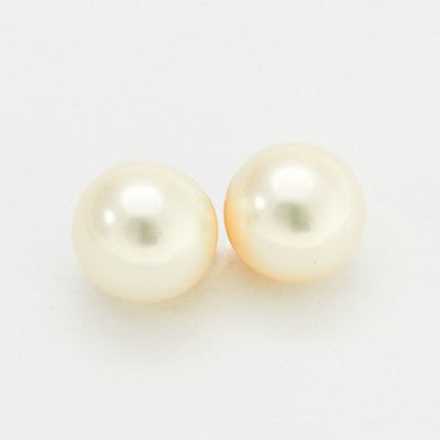 Pair of 8.5mm Round Vanilla Cultured Pearls