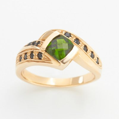 6mm Checkerboard Cushion Cut Imperial Diopside & Black Spinel Ring in 14kt Gold
