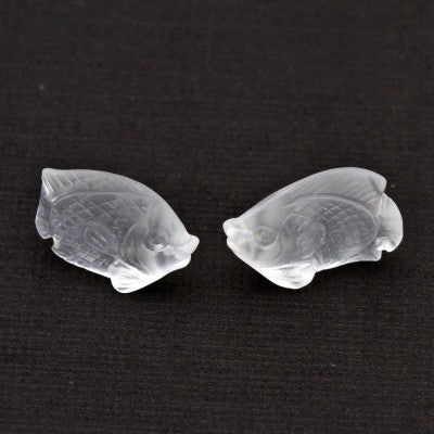 Half-Drill Fish Carving in White Quartz