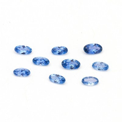 <.25 cts Oval  Montana Yogo Sapphire Melee 